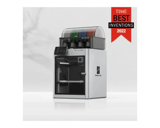 Stampante 3D Bambu Lab X1-Carbon Combo esposta, pronta a dimostrare le sue avanzate capacità di stampa